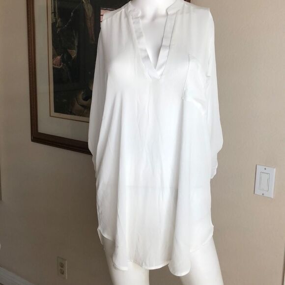 Lush White 3/4 Sleeve Collared Blouse Sz Small - Picture 3 of 8